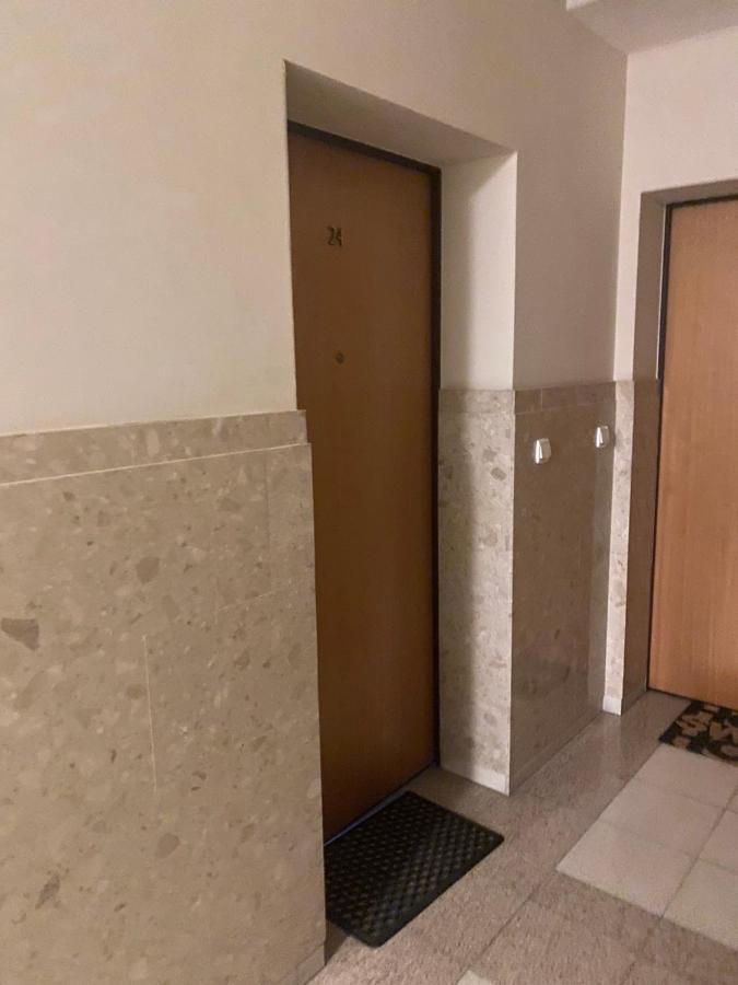 Komfortowy Apartament Na Florianskiej, Park Praski, Dw Wilenski,W Odleglosci Spaceru Od Starego Miasta, Milo Widziec Gosci Ze Zwierzetami Варшава Екстер'єр фото